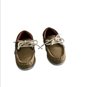Toddler Boys boat shoes size 5